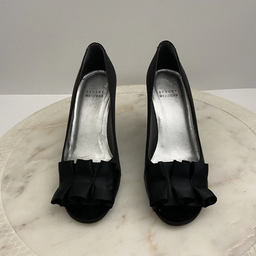 Stuart Weitzman Heels Open Toe Black Sandals Satin Ruffle Women's Size 6